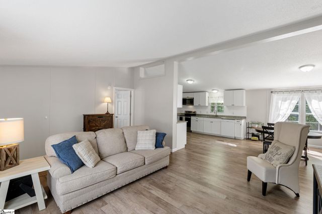 130 Kentmont Lane, Greer, SC 29651