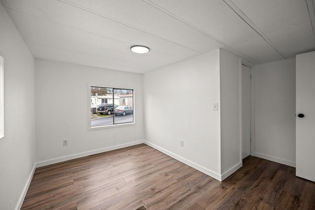 11920 E MANSFIELD Ave, Spokane Valley, WA 99206