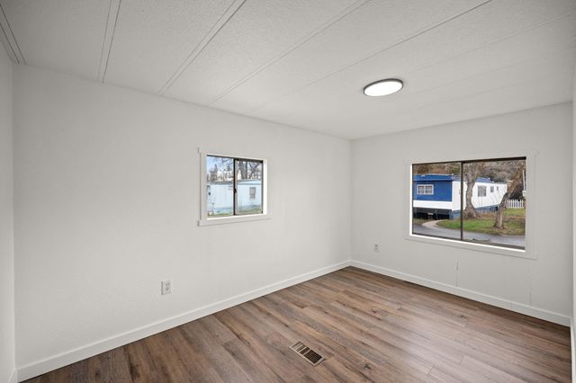 11920 E MANSFIELD Ave, Spokane Valley, WA 99206