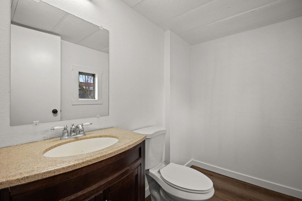 11920 E MANSFIELD Ave, Spokane Valley, WA 99206 photo 15