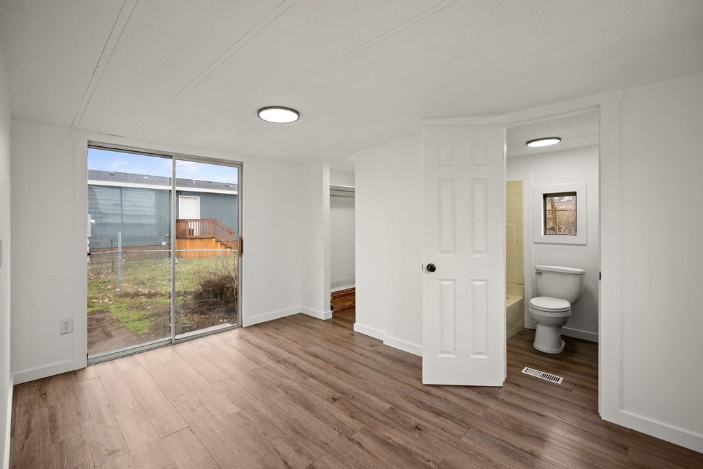 11920 E MANSFIELD Ave, Spokane Valley, WA 99206 photo 16