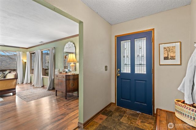 1220 S Webb Place, East Wenatchee, WA 98802