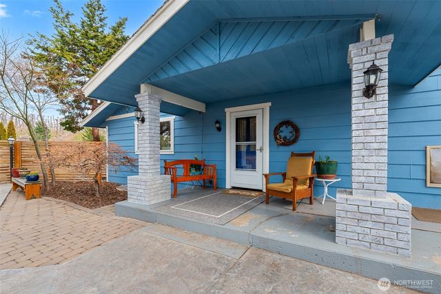 1220 S Webb Place, East Wenatchee, WA 98802