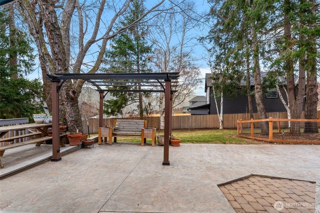 1220 S Webb Place, East Wenatchee, WA 98802