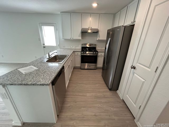 4206 Osmosis Drive, San Antonio, TX 78223