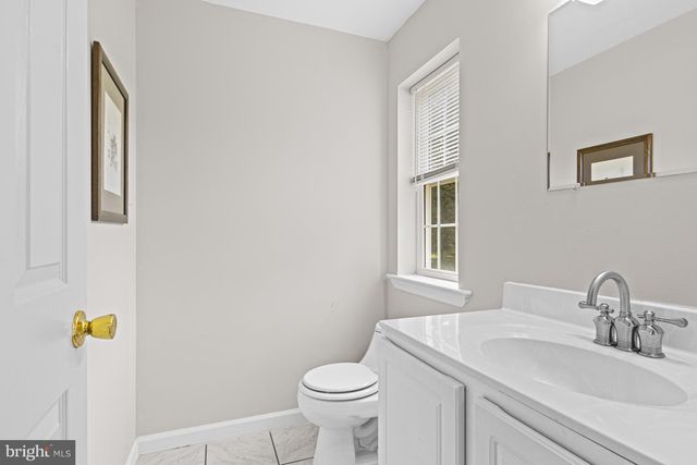 122 GLENROSE RD, Coatesville, PA 19320