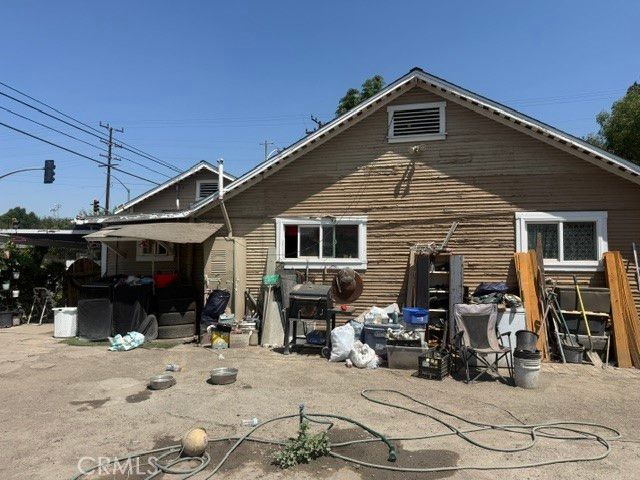 1087 W 9th, San Bernardino, CA 92411