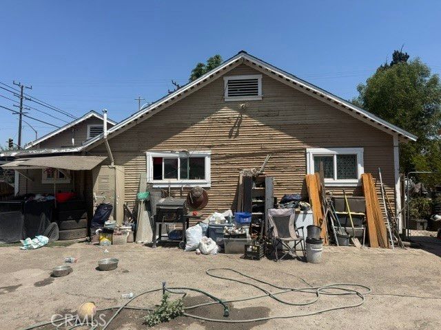 1087 W 9th, San Bernardino, CA 92411