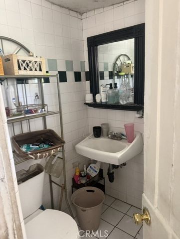 1087 W 9th, San Bernardino, CA 92411