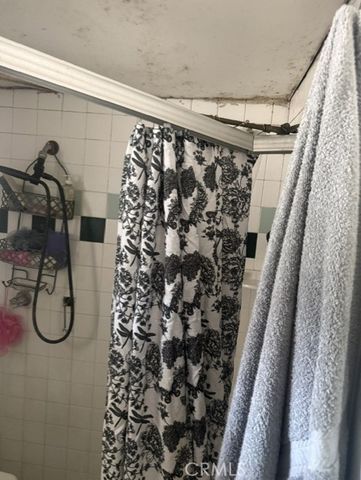 1087 W 9th, San Bernardino, CA 92411