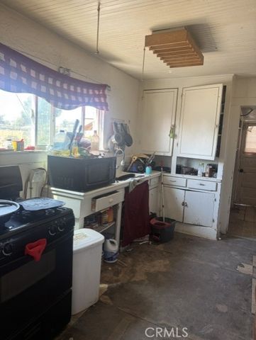 1087 W 9th, San Bernardino, CA 92411