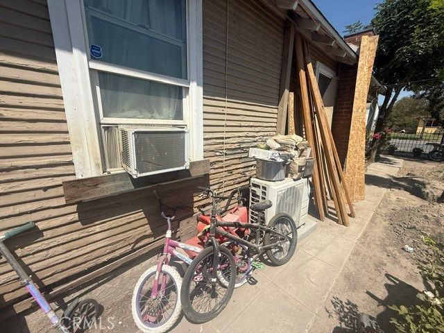 1087 W 9th, San Bernardino, CA 92411