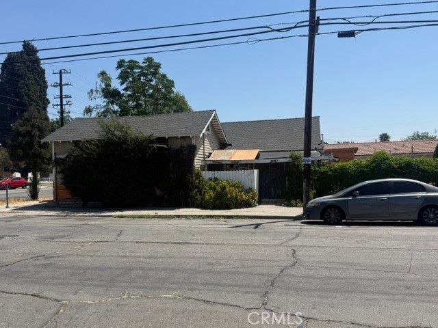 1087 W 9th, San Bernardino, CA 92411