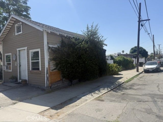 1087 W 9th, San Bernardino, CA 92411