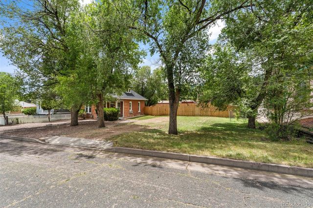 2407 Howbert Street, Colorado Springs, CO 80904