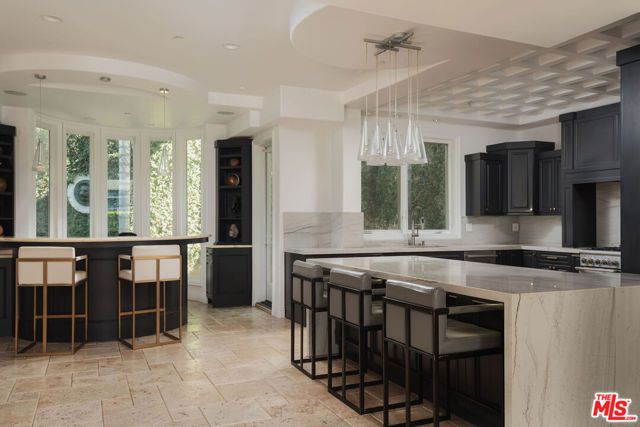 3932 Blue Canyon Drive, Studio City (los Angeles), CA 91604