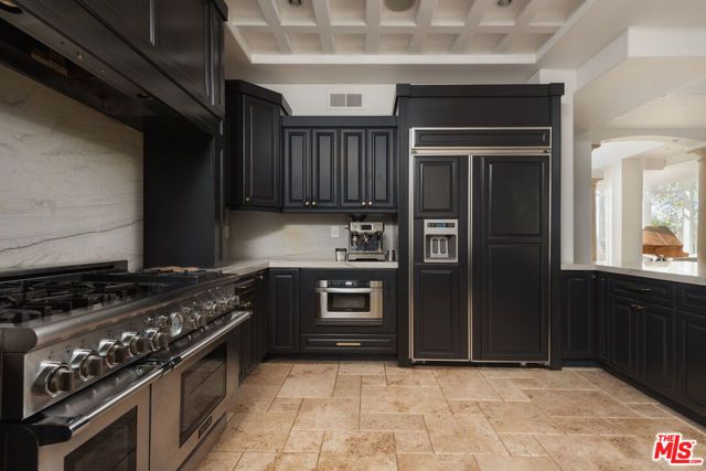 3932 Blue Canyon Drive, Studio City (los Angeles), CA 91604