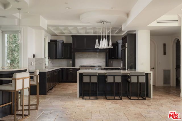 3932 Blue Canyon Drive, Studio City (los Angeles), CA 91604