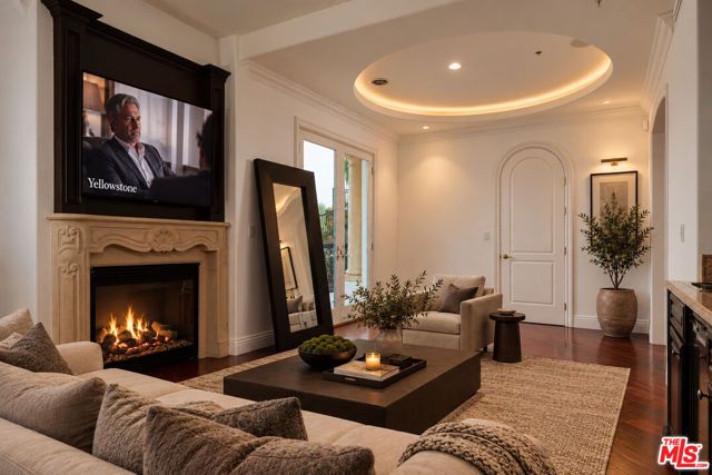 3932 Blue Canyon Drive, Studio City (los Angeles), CA 91604