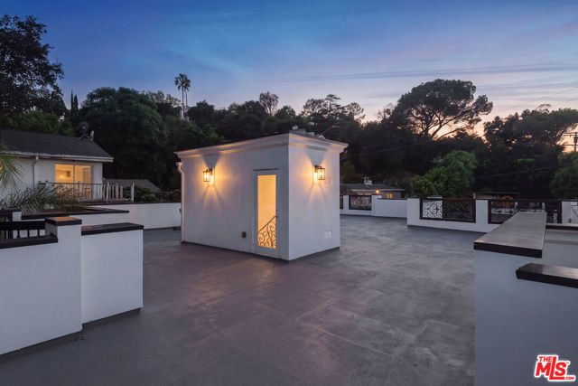 3932 Blue Canyon Drive, Studio City (los Angeles), CA 91604