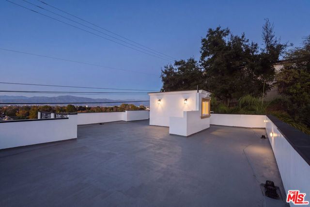 3932 Blue Canyon Drive, Studio City (los Angeles), CA 91604