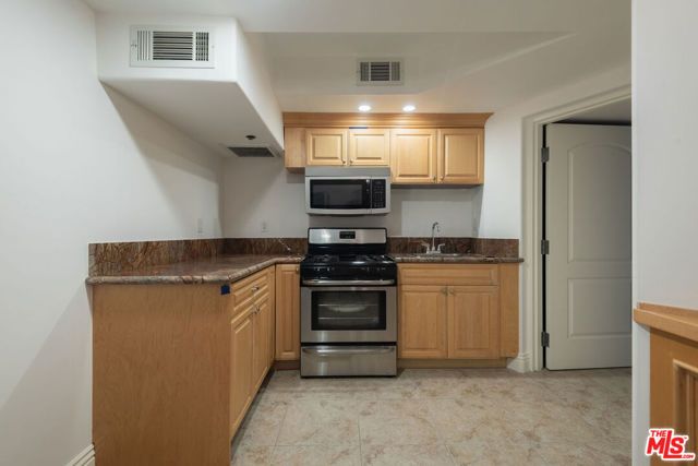 3932 Blue Canyon Drive, Studio City (los Angeles), CA 91604