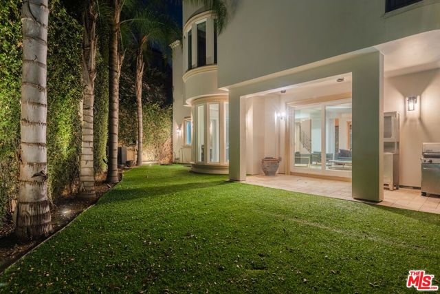 3932 Blue Canyon Drive, Studio City (los Angeles), CA 91604