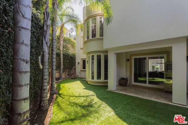 3932 Blue Canyon Drive, Studio City (los Angeles), CA 91604