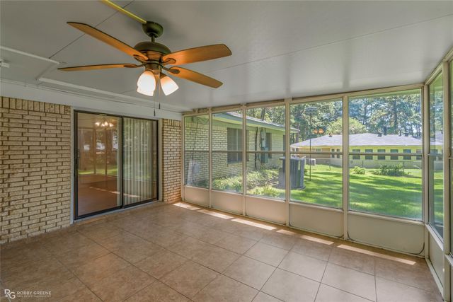 807 Francais Drive, Shreveport, LA 71118