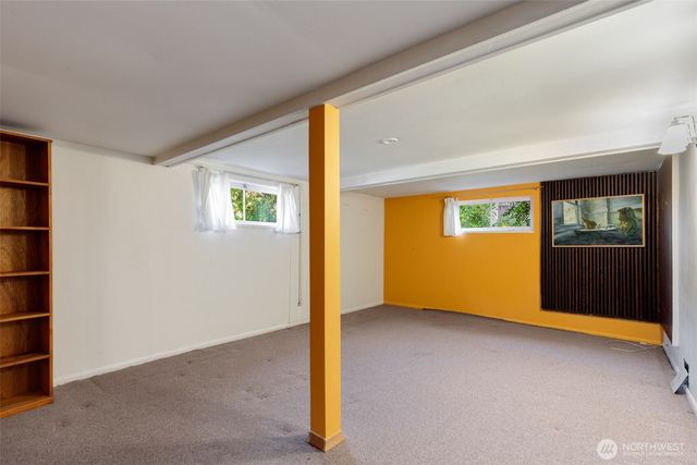 1631 N 54 Street, Seattle, WA 98103