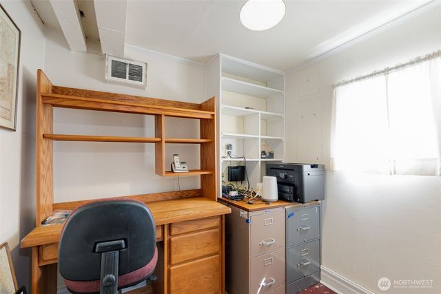 1631 N 54 Street, Seattle, WA 98103