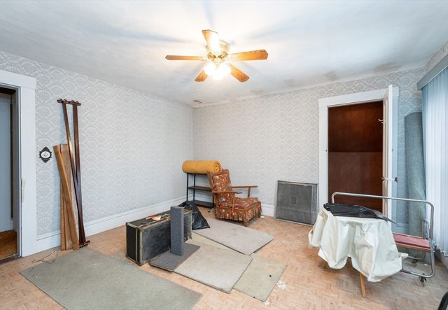 525 Chelmsford St, Lowell, MA 01851