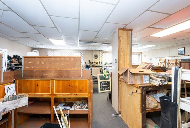 525 Chelmsford St, Lowell, MA 01851