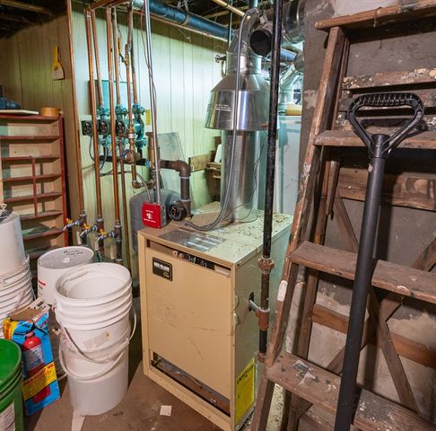 525 Chelmsford St, Lowell, MA 01851