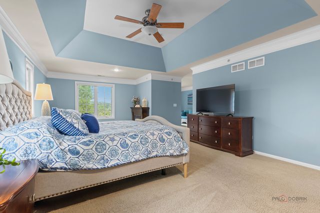 5572 Chancery Road, Gurnee, IL 60031