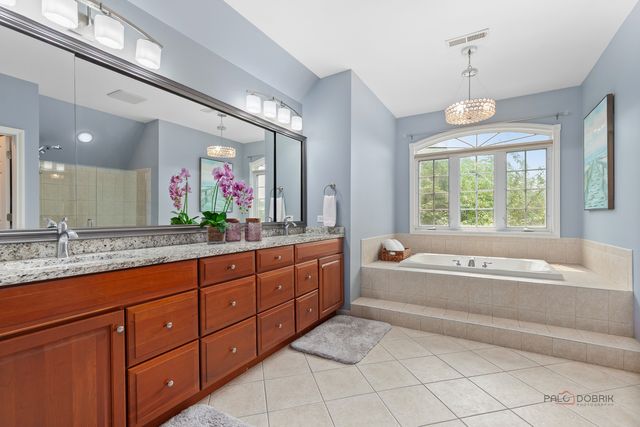 5572 Chancery Road, Gurnee, IL 60031