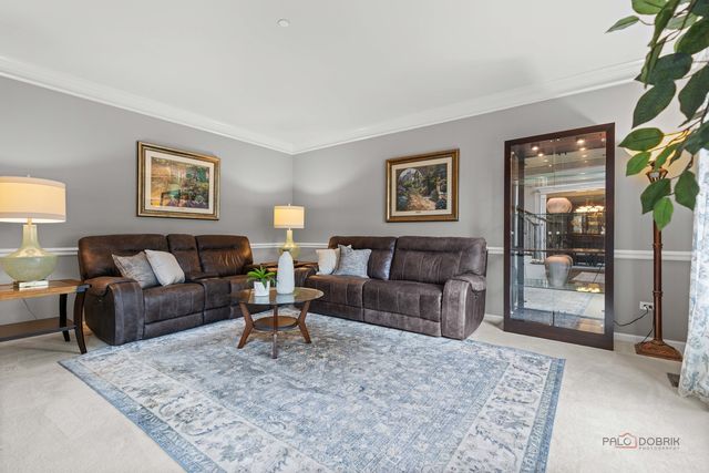 5572 Chancery Road, Gurnee, IL 60031