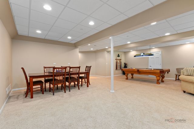 5572 Chancery Road, Gurnee, IL 60031