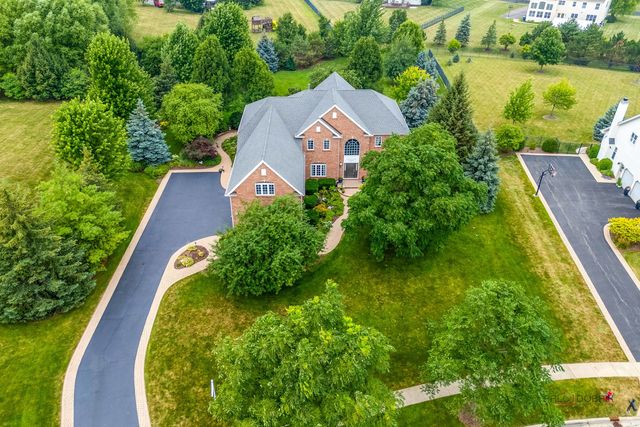 5572 Chancery Road, Gurnee, IL 60031