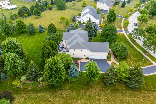 5572 Chancery Road, Gurnee, IL 60031