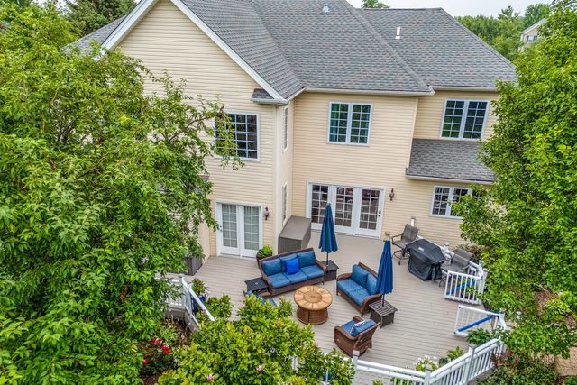 5572 Chancery Road, Gurnee, IL 60031