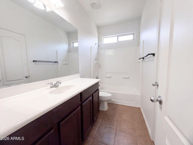 936 E CRIMM Road, San Tan Valley, AZ 85143