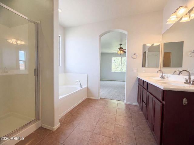 936 E CRIMM Road, San Tan Valley, AZ 85143