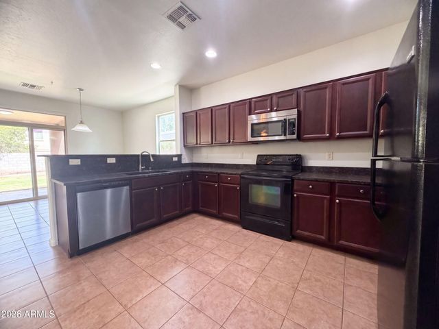 936 E CRIMM Road, San Tan Valley, AZ 85143