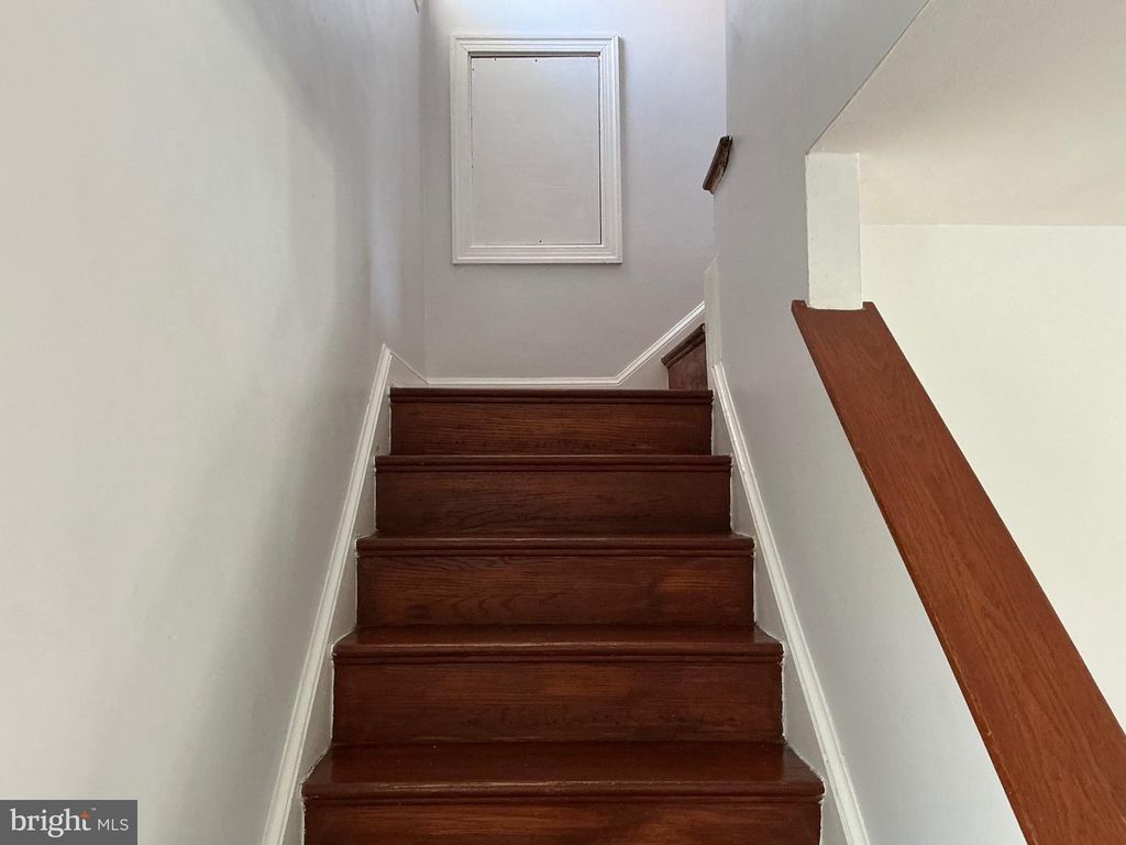 Image 29 of property listing at 6603 RED TOP RD, Hyattsville, MD 20783