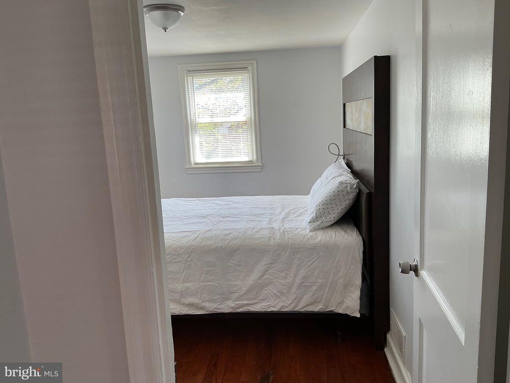 Image 40 of property listing at 6603 RED TOP RD, Hyattsville, MD 20783