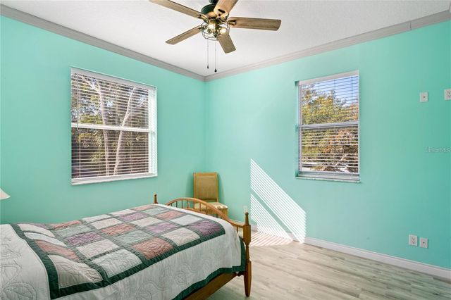 6131 CENTRAL AVENUE, New Port Richey, FL 34653