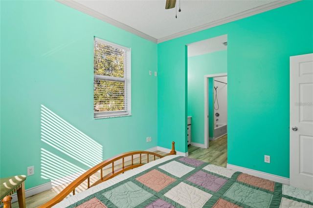 6131 CENTRAL AVENUE, New Port Richey, FL 34653