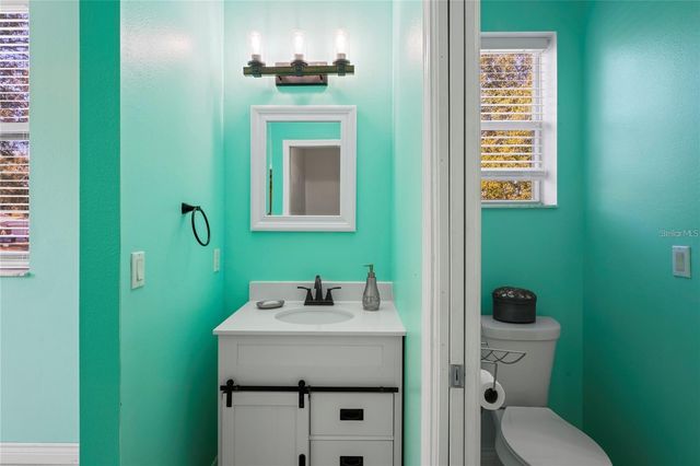 6131 CENTRAL AVENUE, New Port Richey, FL 34653