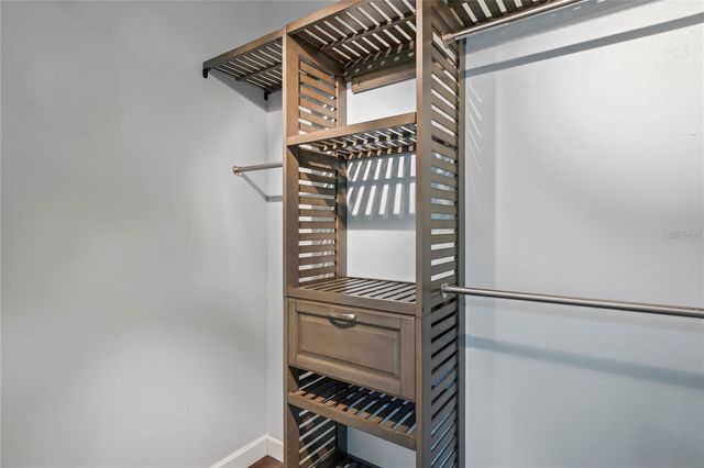 6131 CENTRAL AVENUE, New Port Richey, FL 34653